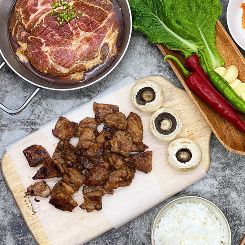 달짝지근한 맛의 호불호없는 양념왕목살 1kg